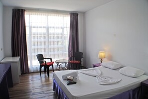 Chambre Double Sénior, 1 chambre, vue jardin, en bord de piscine