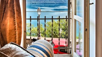 Honeymoon Loft, 2 Bedrooms, Non Smoking, Lake View | Living area | LCD TV