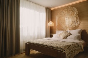 In-room safe, individually decorated, desk, soundproofing -  2Places Side (Loerrach)