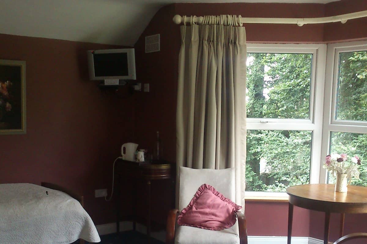 Kamer, 1 twee- of 2 eenpersoonsbedden | Luxe beddengoed, een kluis op de kamer, gratis babybedden, gratis wifi