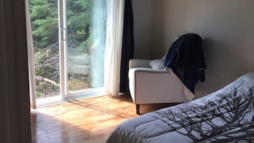 3 bedrooms, individually decorated, individually furnished, free WiFi
