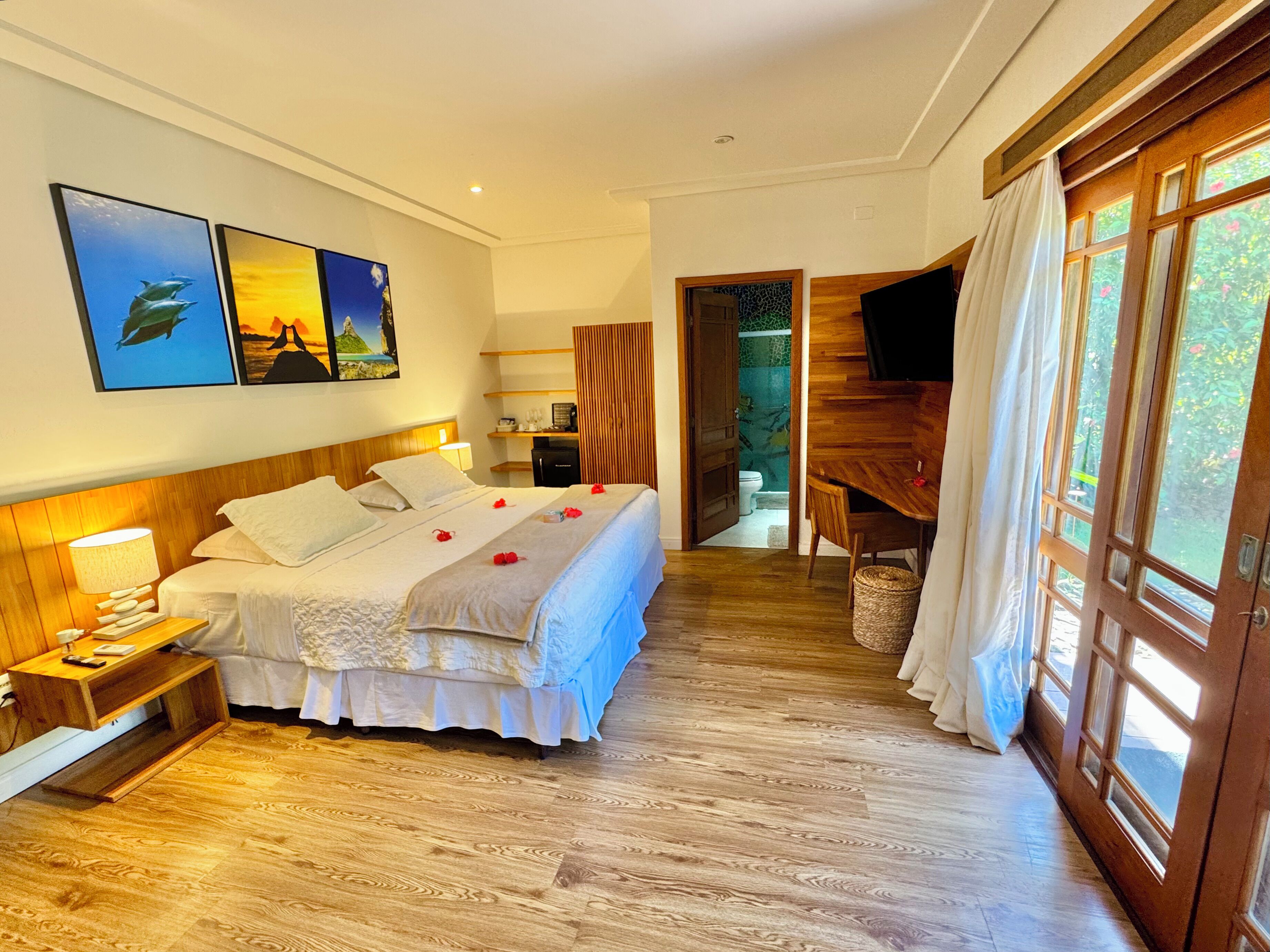 Suite VIP | Premium bedding, minibar, in-room safe, desk
