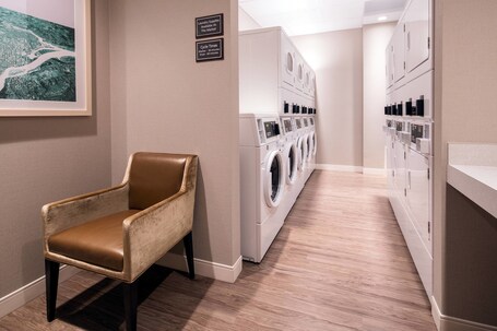 Residence Inn Washington Capitol Hill Navy Yard - Image 39