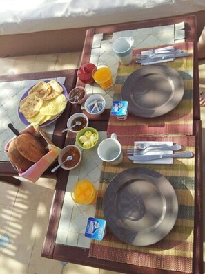 Breakfast meal - Riad Bayti (Marrakech)