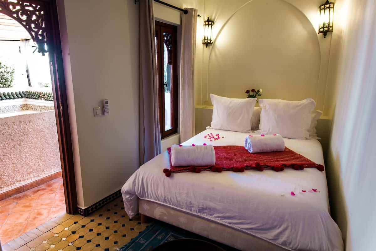 Double Room (Lapiz Lazuli ) | In-room safe, soundproofing, free WiFi, bed sheets
