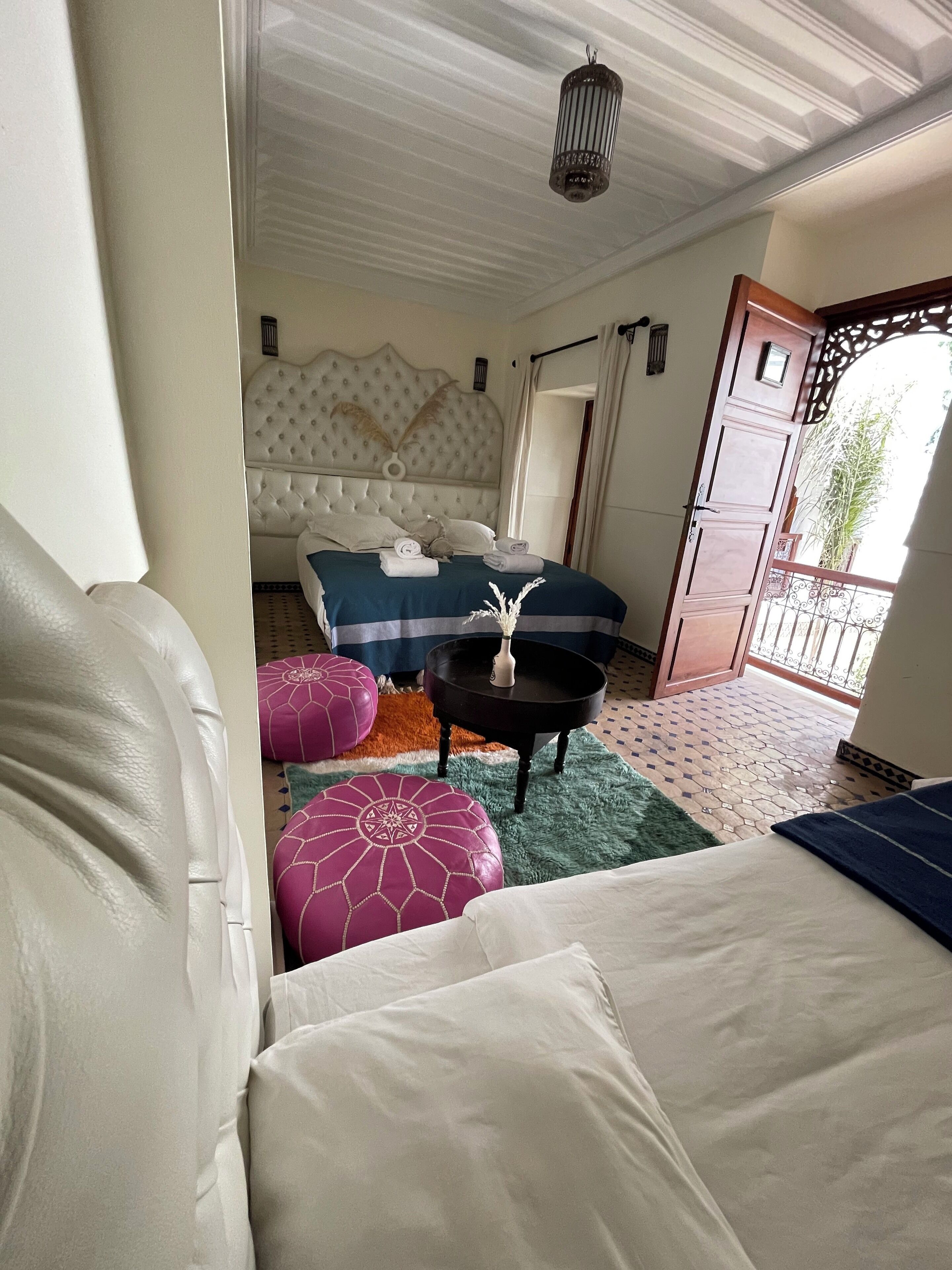 Dobbeltrom – superior (Amethiste) | Utsikt mot gårdsplass