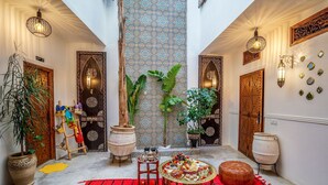 Unclassified image, 3 of 145, button - Riad Heklek (Marrakech)
