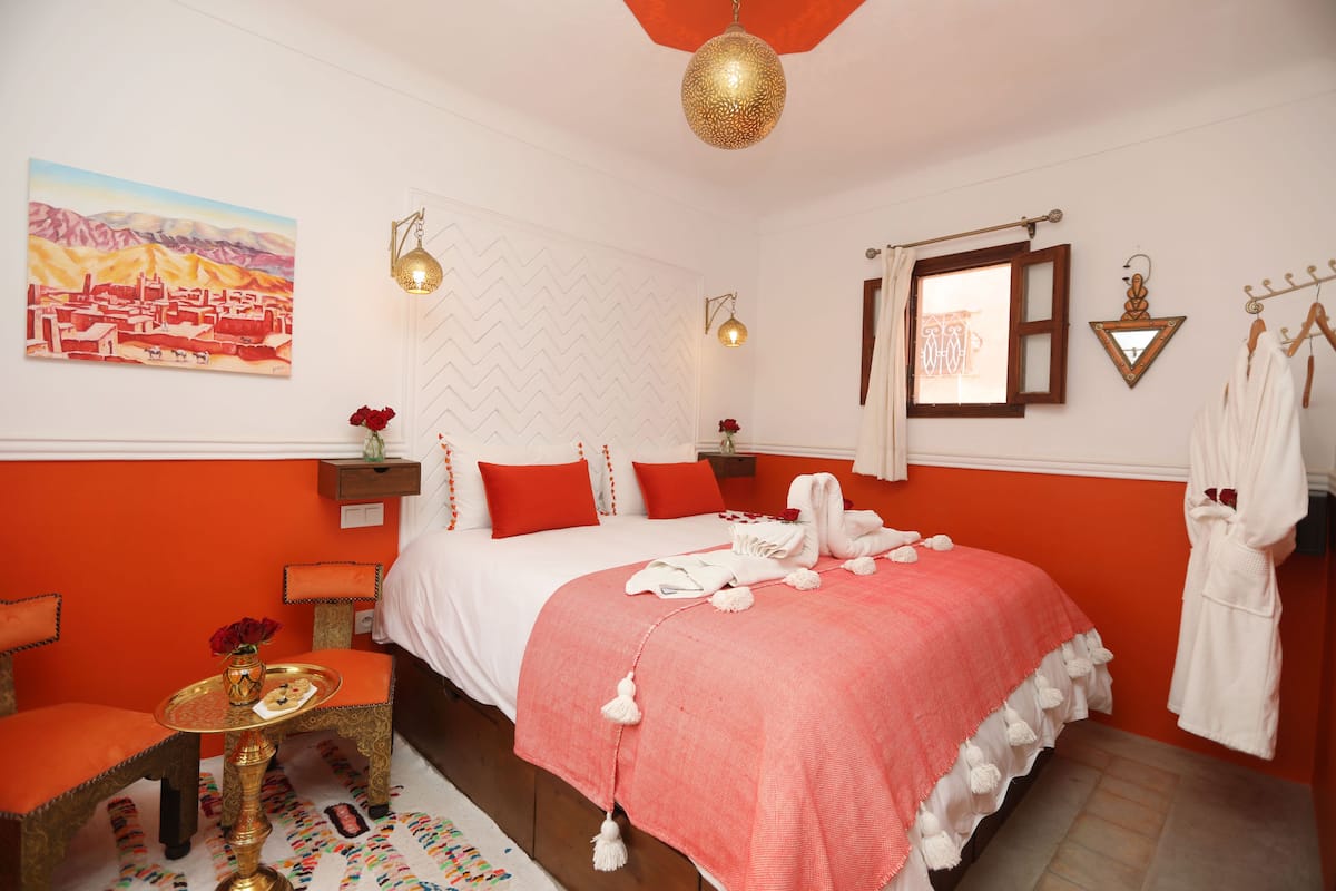 Standard Double or Twin Room, Ensuite | Premium bedding, pillowtop beds, in-room safe, blackout drapes