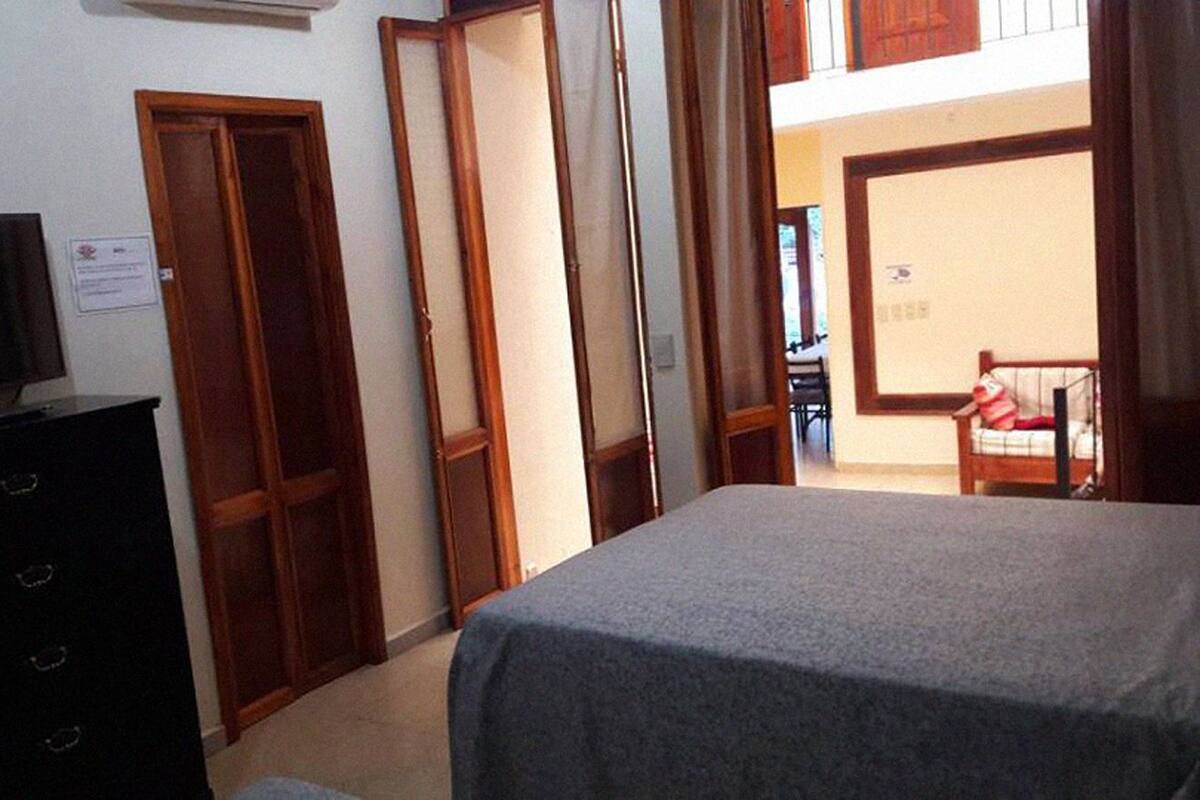 Iron/ironing board, free WiFi, bed sheets