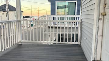 Traditional Apartment | Terrace/patio