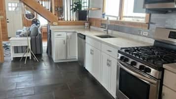 House | Private kitchen | Fridge, microwave, coffee/tea maker