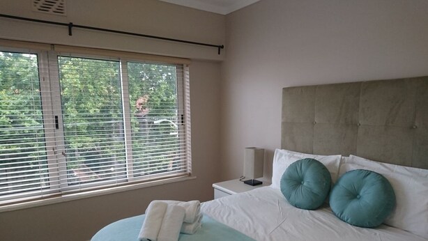 Standard Apartment, 2 Bedrooms - 5 Calais (Cape Town)
