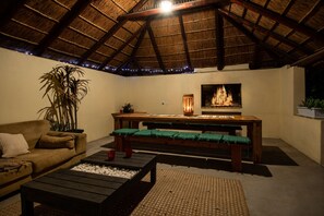 BBQ/picnic area - Saffron House Guesthouse (Cape Town)