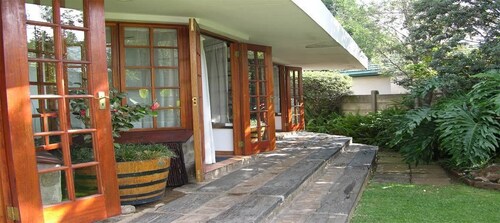 Cosy Den B&B Luxury Guest House Style