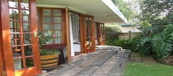 Cosy Den B&B Luxury Guest House Style