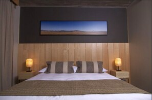 Standard Double or Twin Room | Minibar, in-room safe, desk, laptop workspace - Keo Hotel - Ovalle Casino Resort (Ovalle)