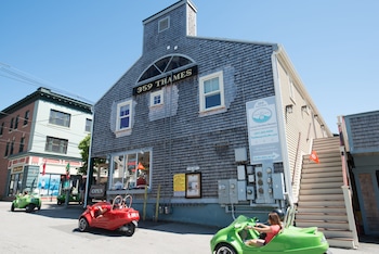 The Newport Lofts - 359 Thames Street