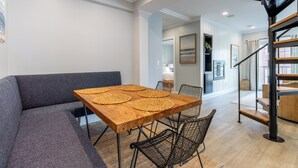 Loft de lujo, 3 habitaciones, baño privado | Servicio de comidas en la habitación