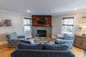 Living area - The Newport Lofts - 548 Thames Street (Newport)