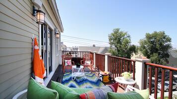 Luxury Condo, 3 Bedrooms, Balcony, Harbor View | Balcony