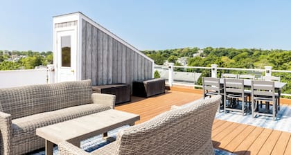 The Newport Lofts - 617 Thames Street