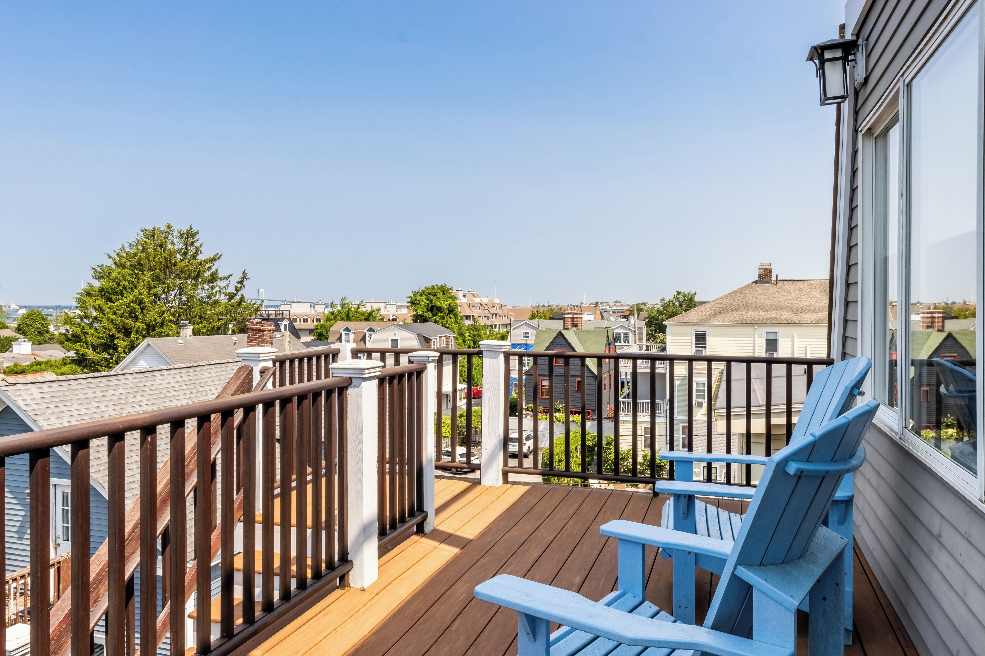 Luxury Condo, 3 Bedrooms, Fireplace, Harbour View | Terrace/patio