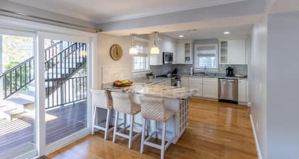 The Newport Lofts - 617 Thames Street