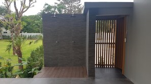 Terrace/patio - Riverawan Hotel - SHA Extra Plus (Chanthaburi)