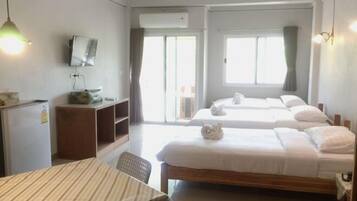 Desk, blackout drapes, free WiFi