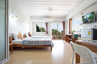 Baan Bangrak Residence