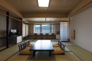 Japanese-Style Room - Non-Smoking | Desk, laptop workspace, free WiFi, bed sheets