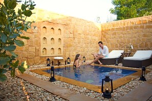 Seasonal outdoor pool - SUJÁN The Serai, Jaisalmer - Relais & Chateaux (Jaisalmer)