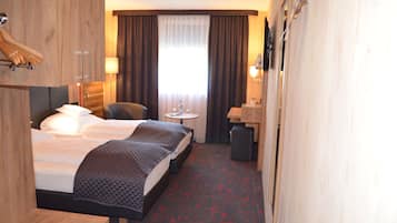 Premium bedding, in-room safe, individually decorated, desk