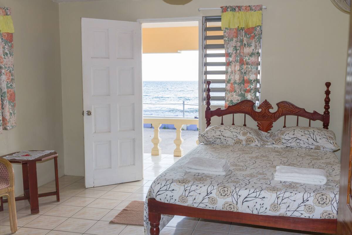 1 bedroom, premium bedding, cots/infant beds, free WiFi