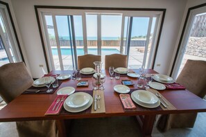 In-room dining - Turtles Nest Villa (Treasure Beach)