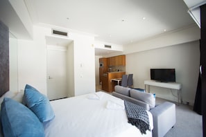 Room - Trendy Waterfront Viaduct Apartment (Auckland)