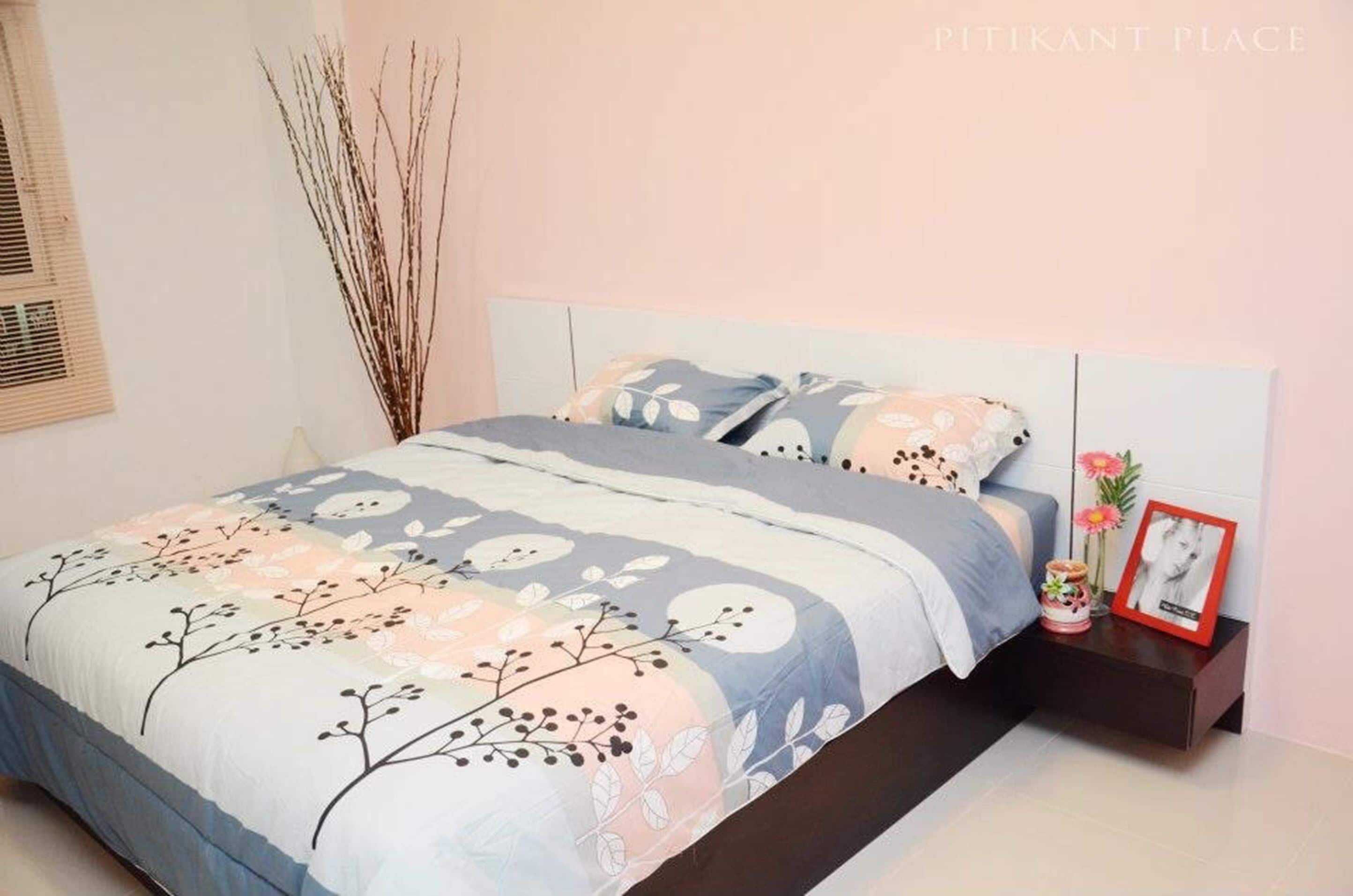 deluxe room | desk, soundproofing, rollaway beds, free wifi