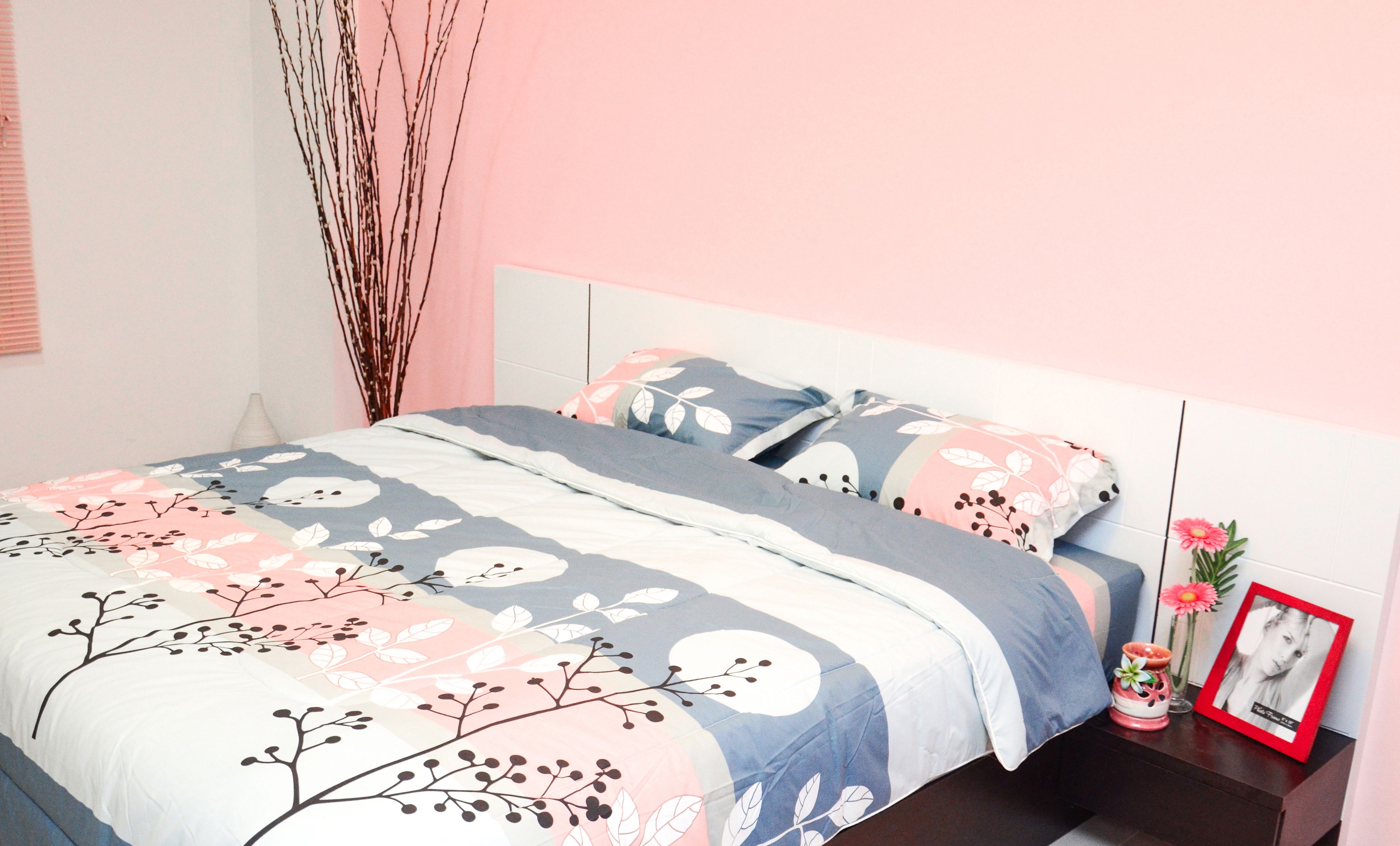 deluxe room | desk, soundproofing, rollaway beds, free wifi