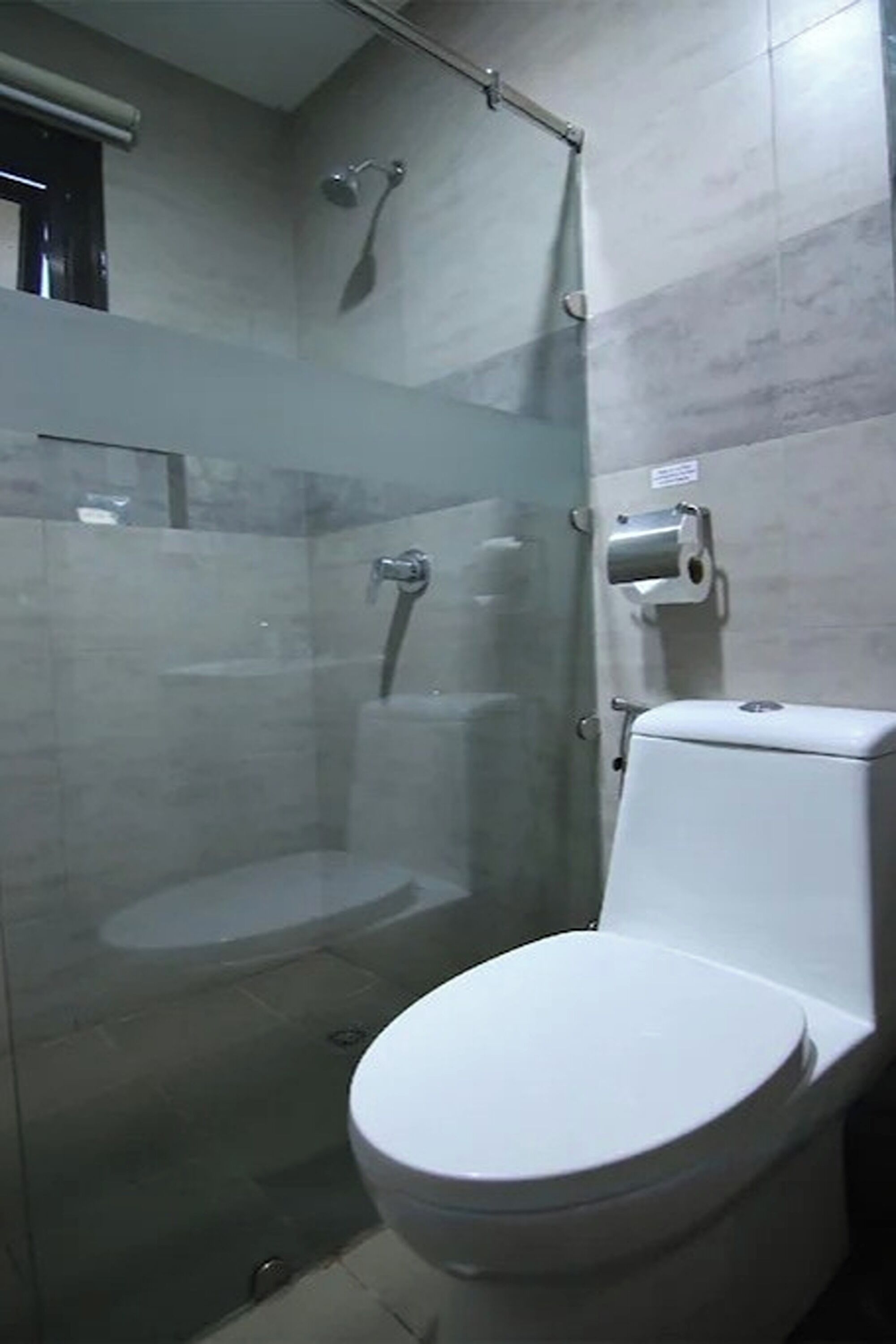 standard room | bathroom | shower, free toiletries, hair dryer, slippers