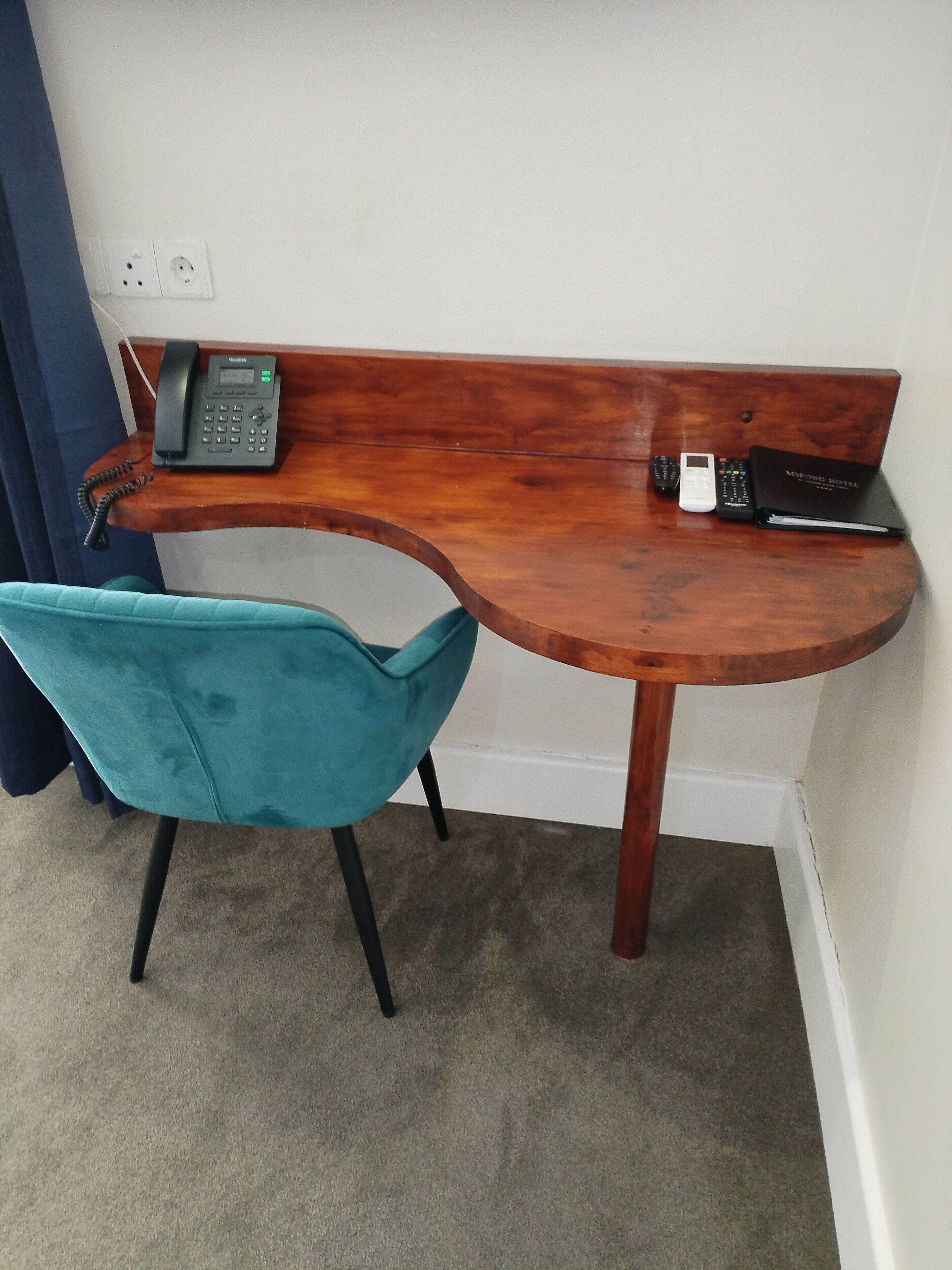 executive suite | 2 bedrooms, premium bedding, in-room safe, desk