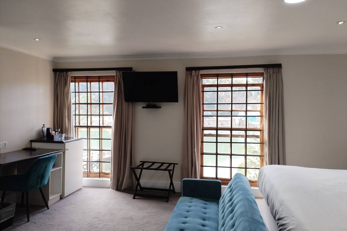 suite (twin) | 2 bedrooms, premium bedding, in-room safe, desk