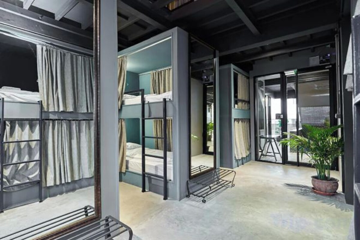 Dormitory Mixed 8-bed