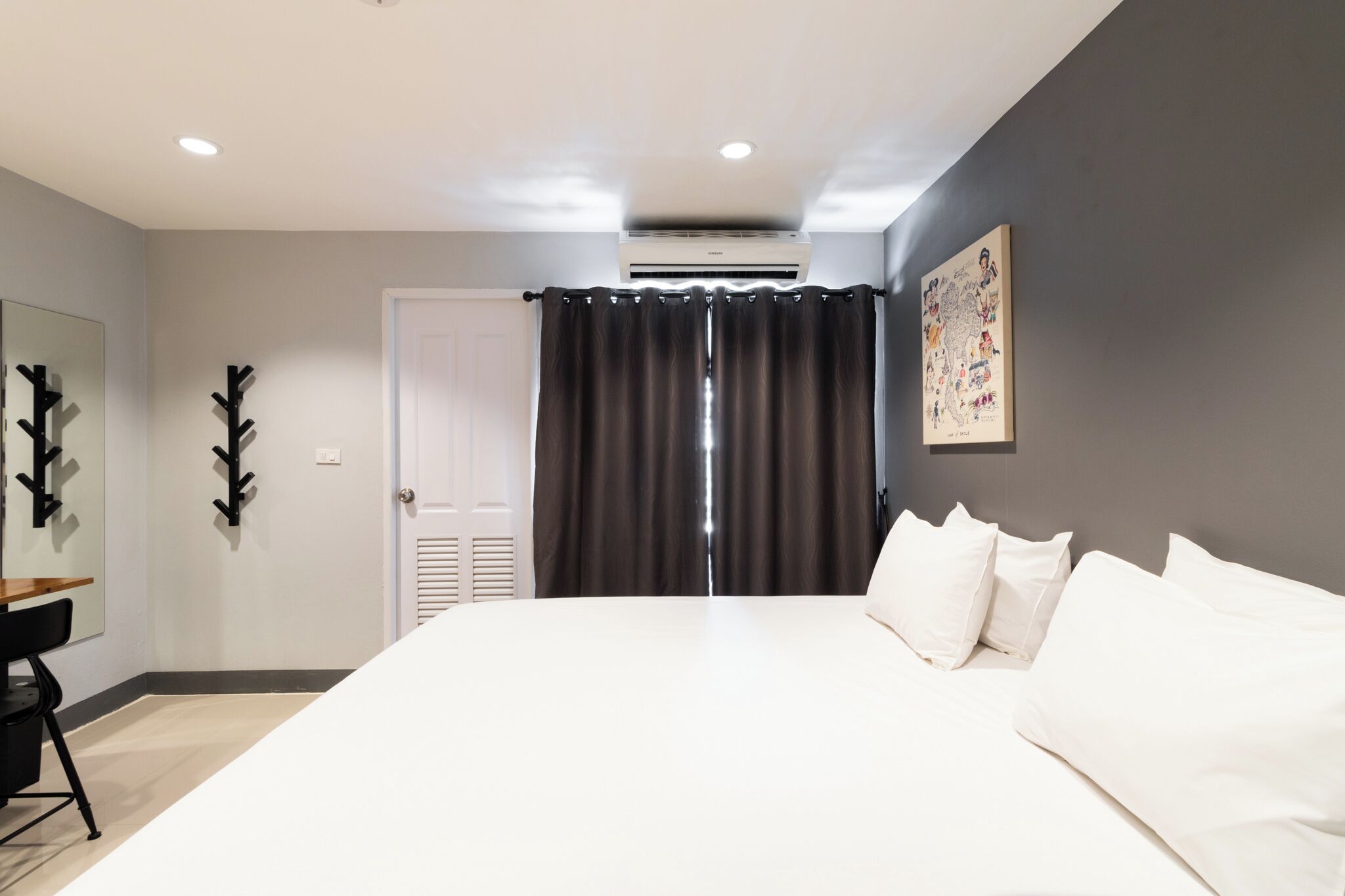 deluxe double room | desk, rollaway beds, free wifi