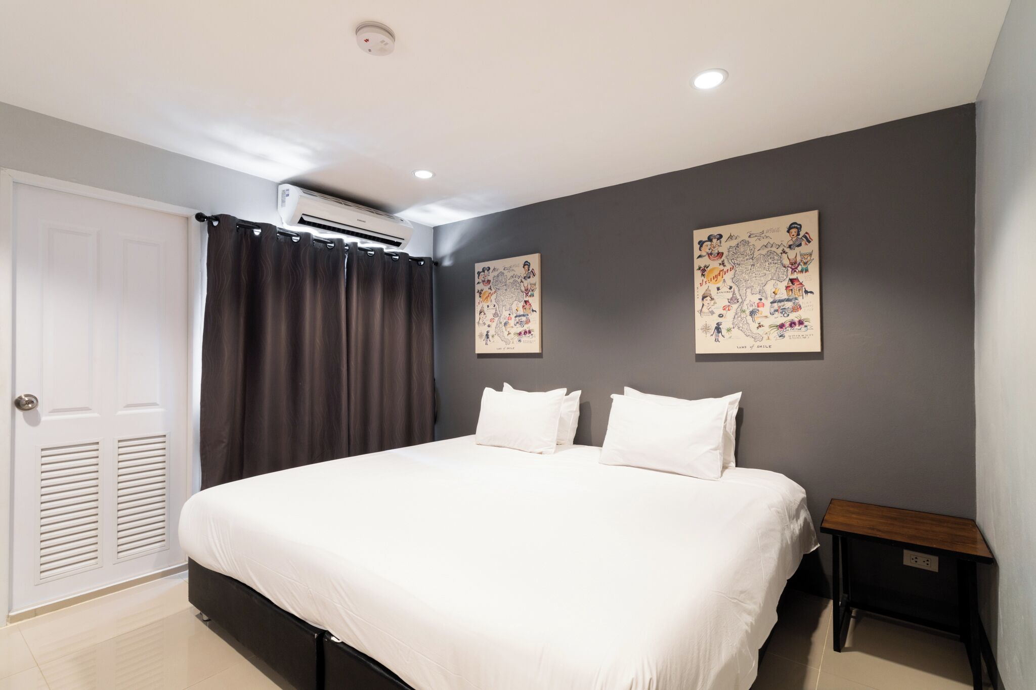 deluxe double room | desk, rollaway beds, free wifi