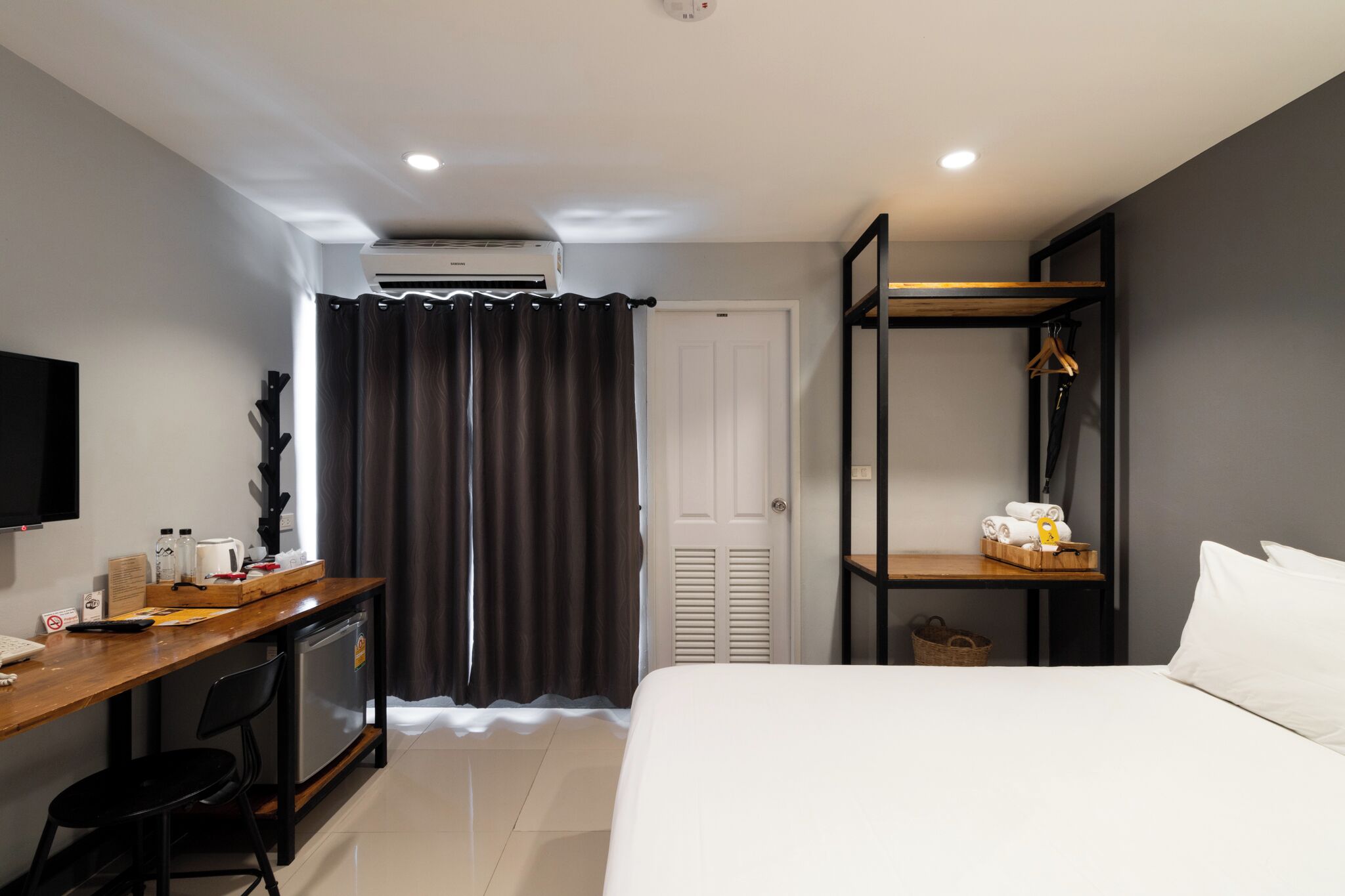 superior double room | desk, rollaway beds, free wifi