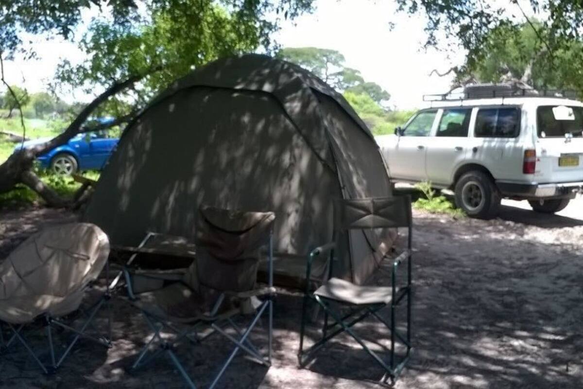 Basic Tent, Shared Bathroom