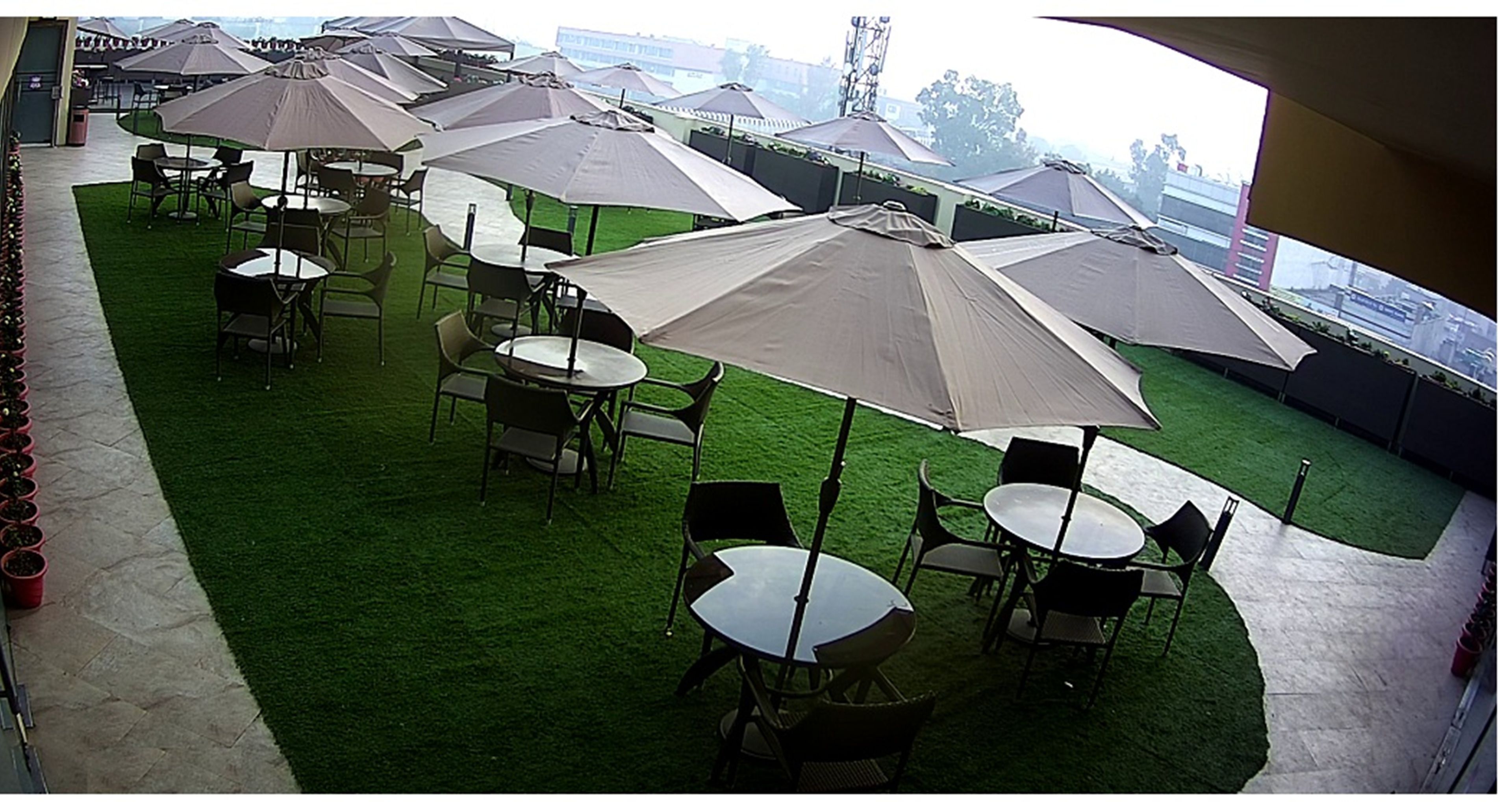 breakfast, lunch, dinner served; international cuisine