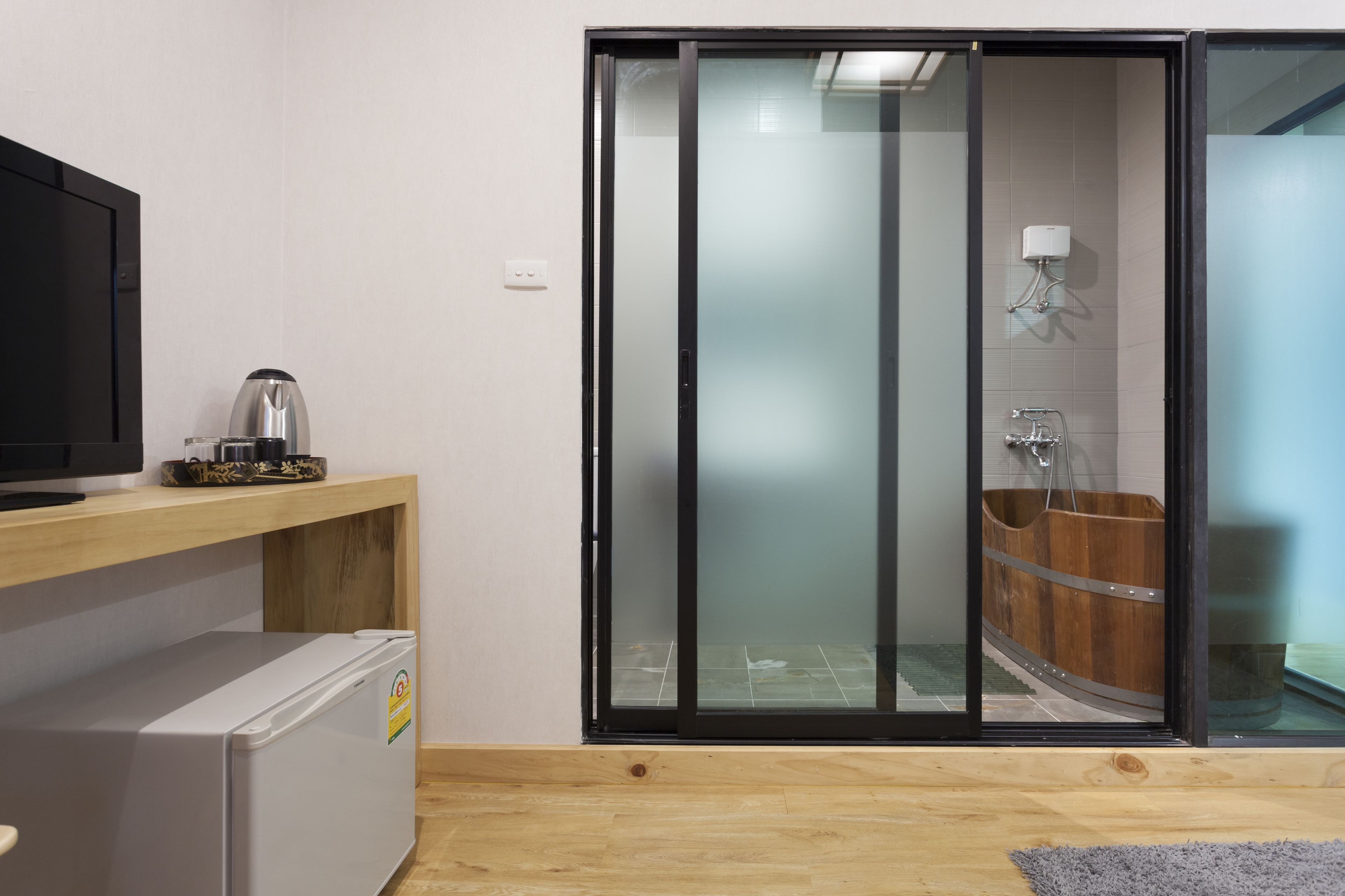 suite room  | room amenity