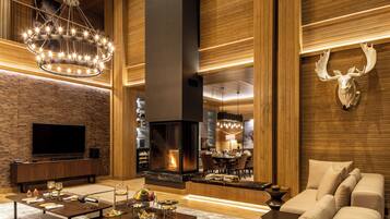 Luxury Villa, 4 Bedrooms, Mountain View | 1 bedroom, minibar, in-room safe, desk