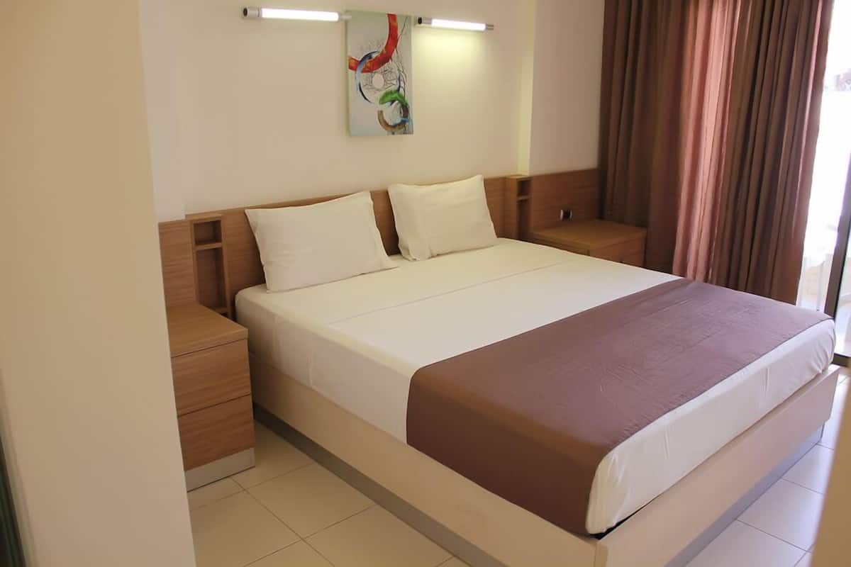 V-VIP King size Bedroom | 1 Schlafzimmer, Zimmersafe, Verdunkelungsvorhänge